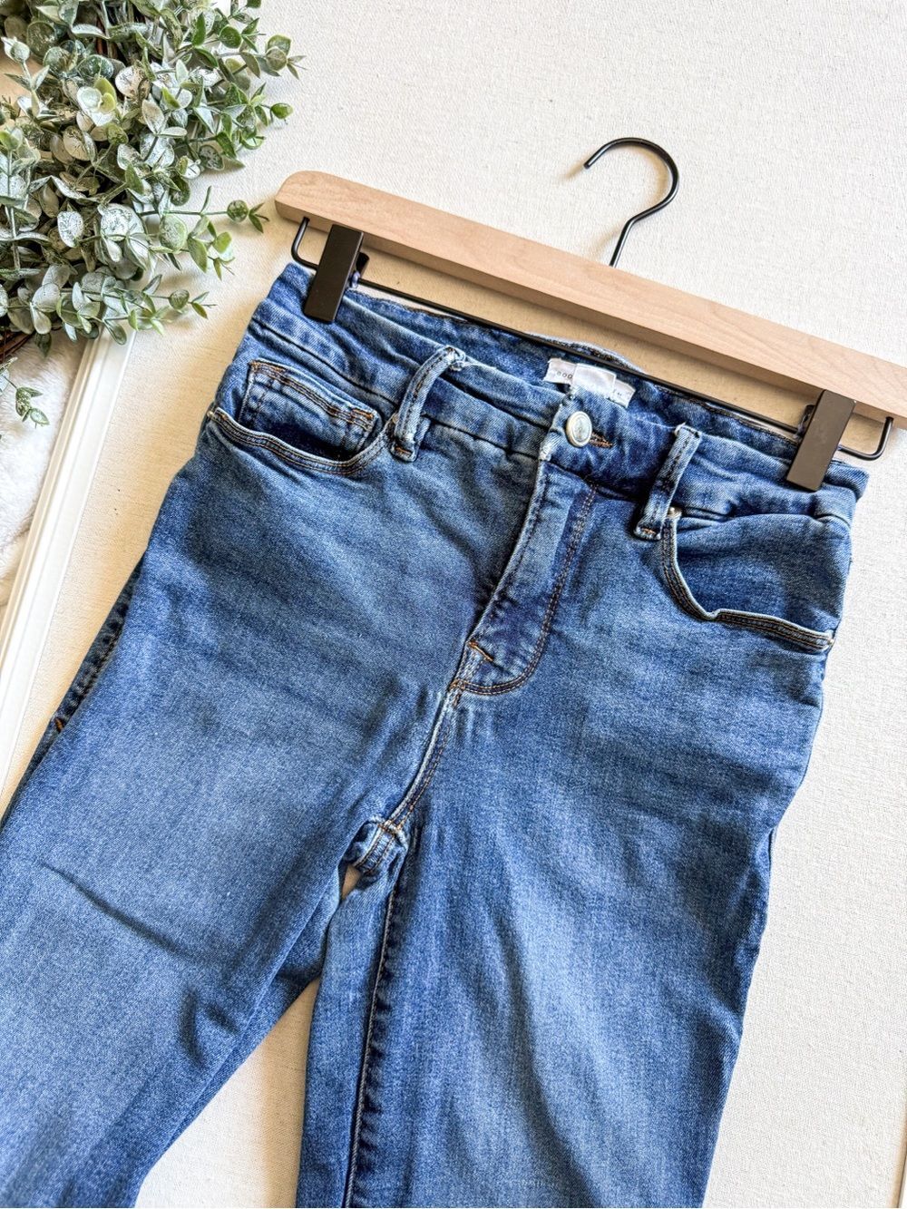 Good American Good Petite Straight Medium Blue Size 0/25